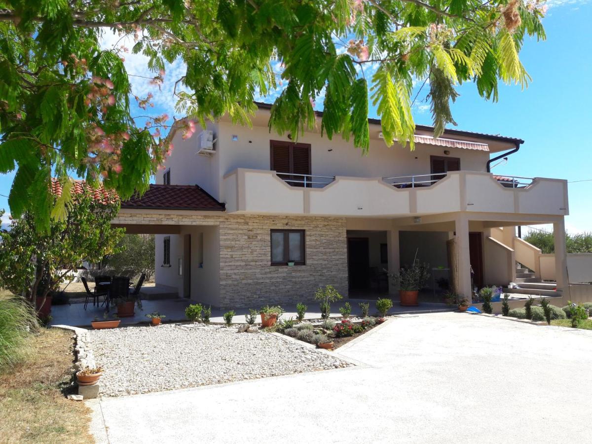 Apartmani Predovan Vrsi Bagian luar foto